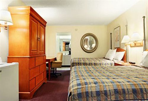 Express Inn & Suites Clearwater Pinellas Park Zimmer foto